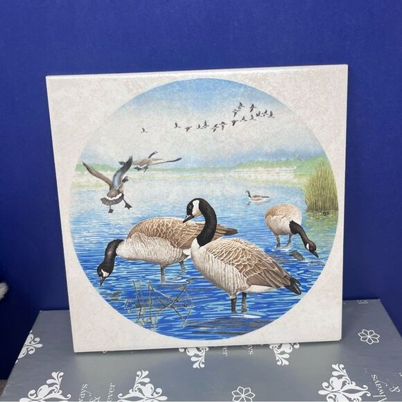 Ceramic 8x8 Italian Tile Trivet Signed PJS Canadian Geese - Picture 1 of 7